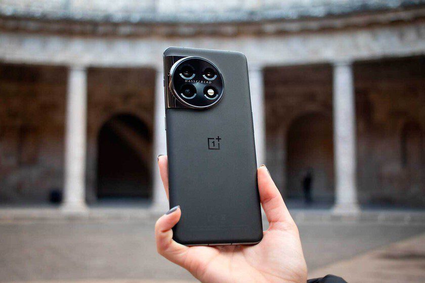 The OnePlus 11 is so cheap I'd buy two: take advantage of this Black Friday deal